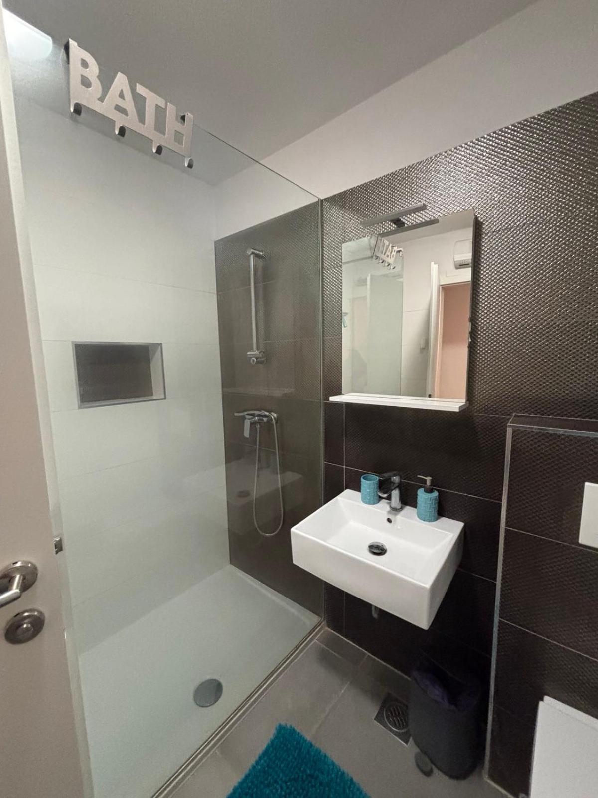 פורץ Luxury Apartment Kala 2 מראה חיצוני תמונה